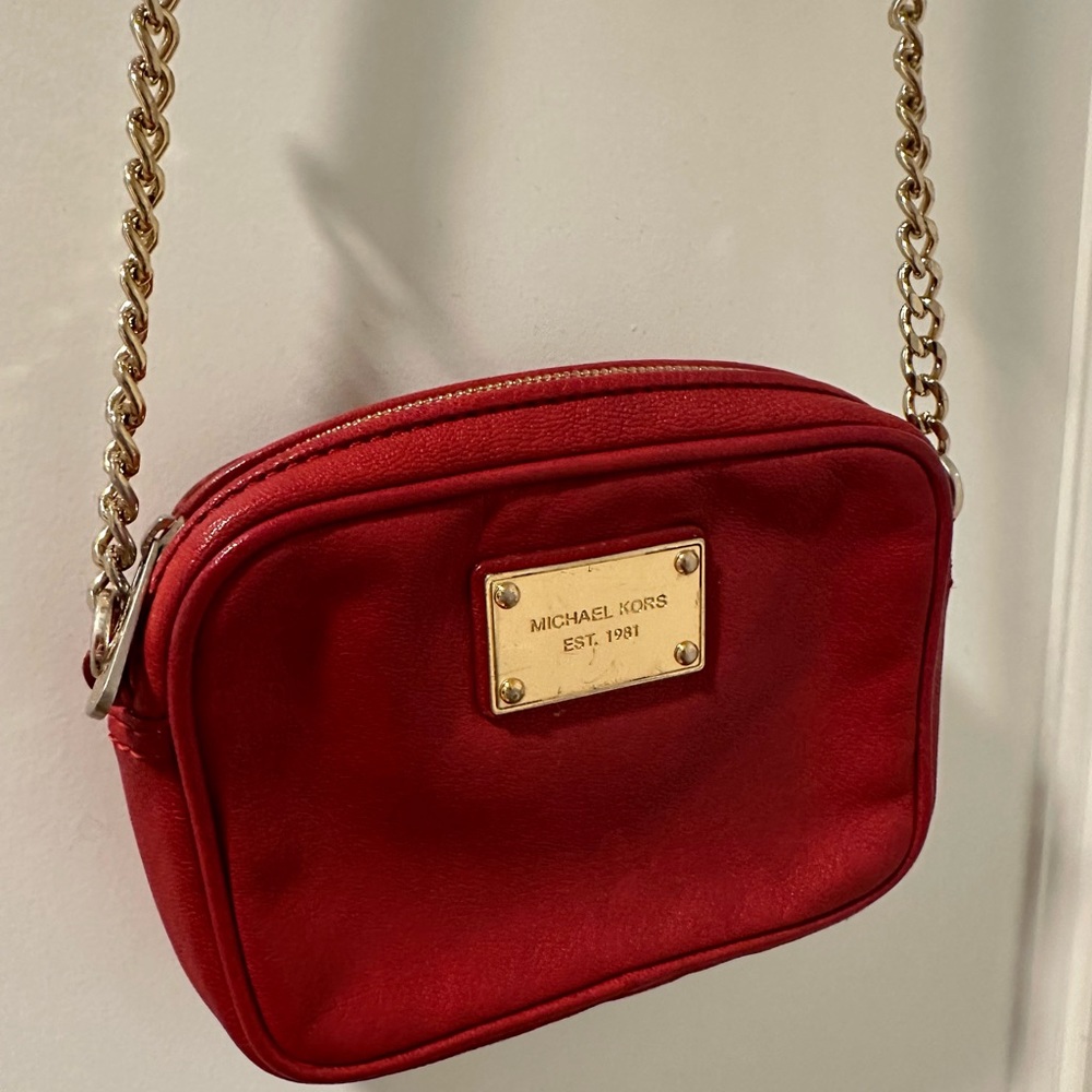 MICHAEL Michael Kors red leather small crossbody with gold chain